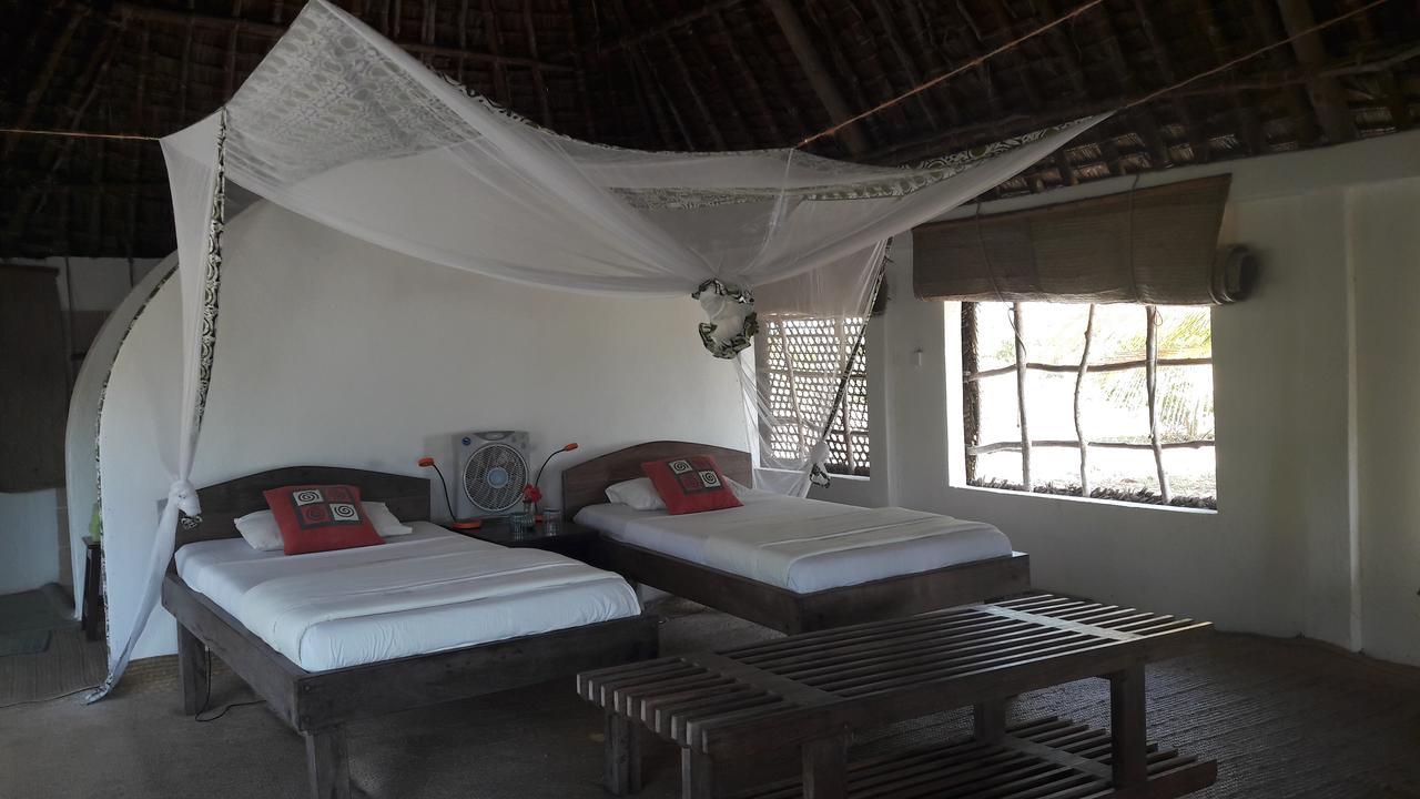Emayani Beach Lodge Pangani Buitenkant foto